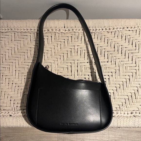 Melie Bianco Willow Black Shoulder Bag - Sleek Minimal Design - Picture 4 of 4